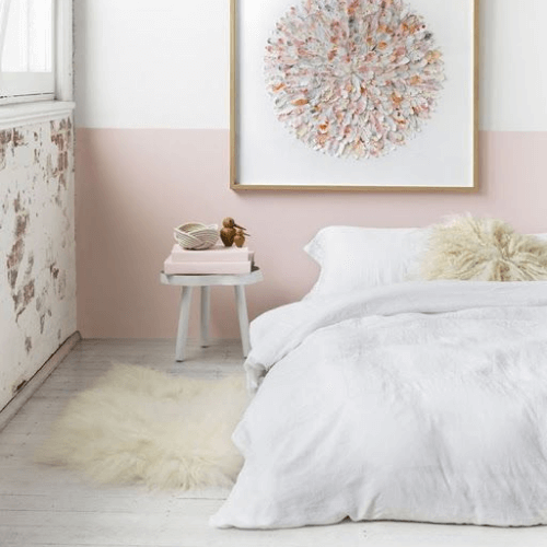 Quarto com cores claras